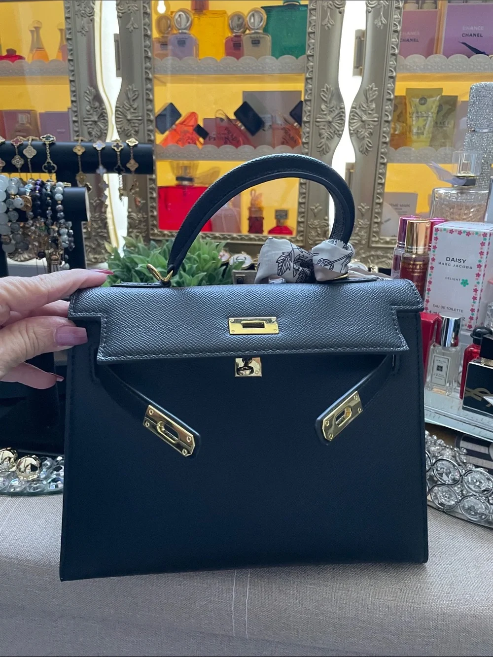 ✨🖤Classic Black Top-Handle Leather Crossbody Bag with Decorative Scarf🖤✨NEW - Picture 8 of 9